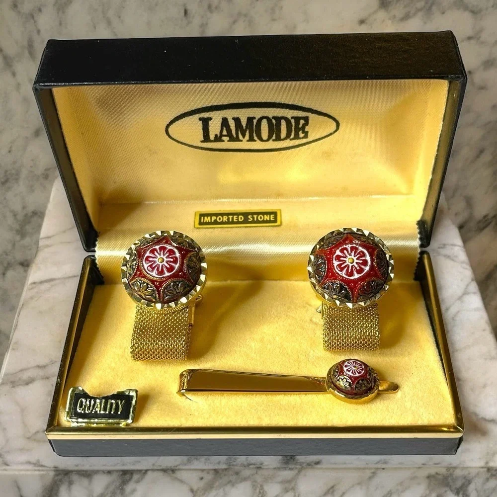 VTG Lamode Cufflinks Tie Bar Men Gold Tone Imported Stone Cabochon Floral Carved
